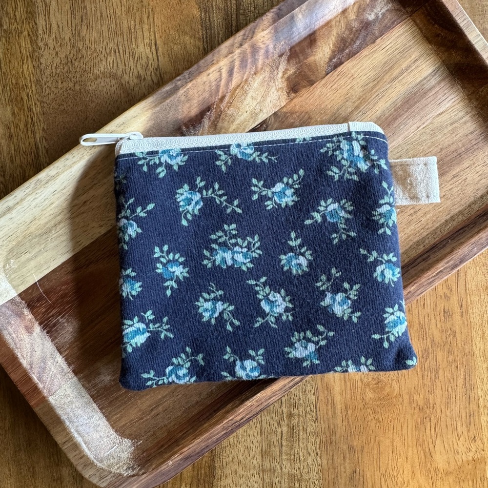 Handmade Floral Navy Blue Zipper Pouch Coin Purse